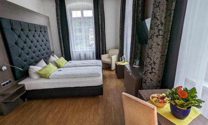 Staatsbad Brueckenau Hotel | Badhotel Bad Brückenau