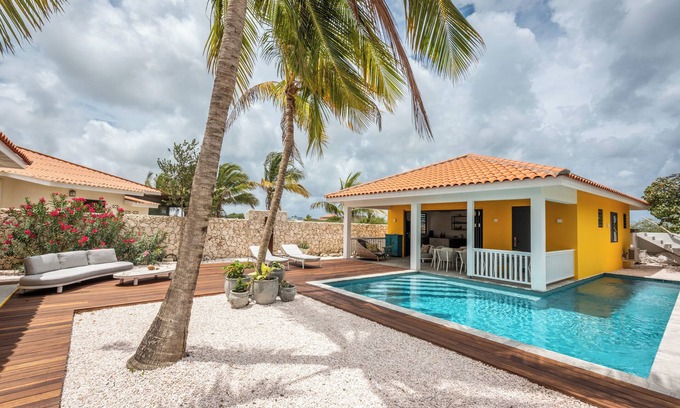 Hato Villa | Bahada di Solo - Luxurious Private Villa, Large Private Pool, Close to the Beach