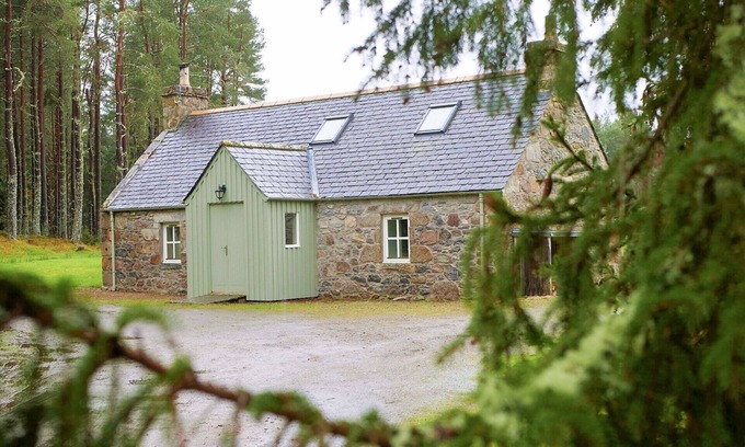 Nairn Cottage | Balintore - Estate Glenferness