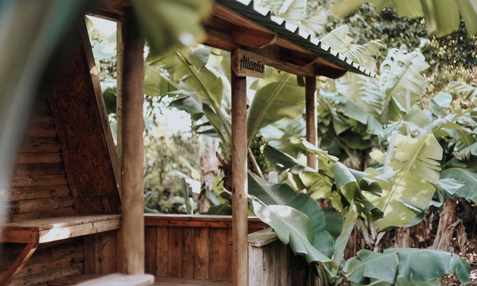 Angra do Heroismo Cabin | Banana Eco Camp