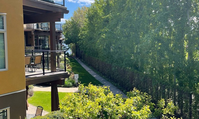 Westbank Resort | Barona Beach Lake Resort unit 3202