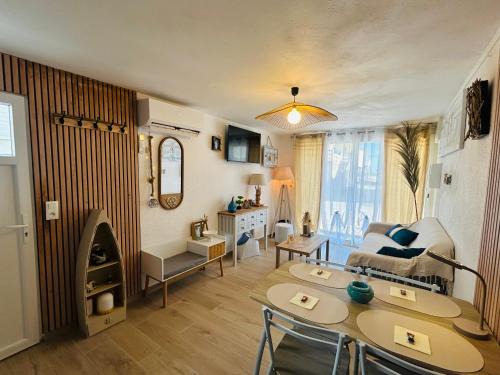 Gruissan Plage Apartment | Bas de Chalet Santa Giulia