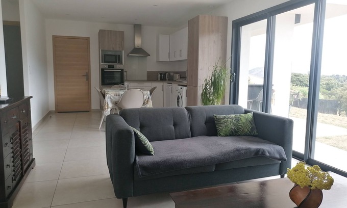 Alata Villa | bas de Villa Contemporaine