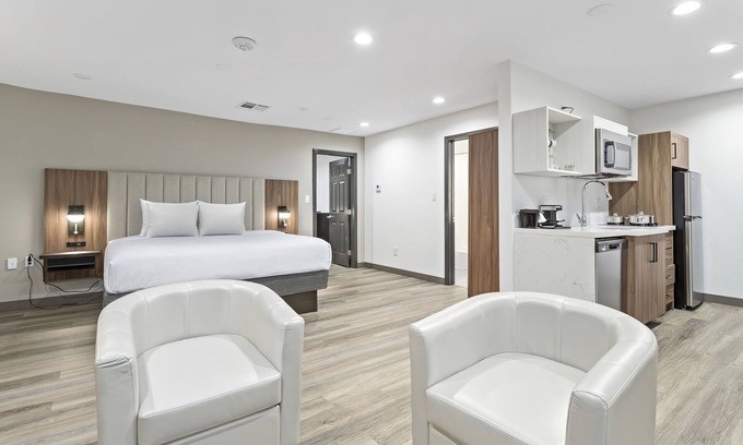 Beaumont Hotel | Baymont by Wyndham Beaumont