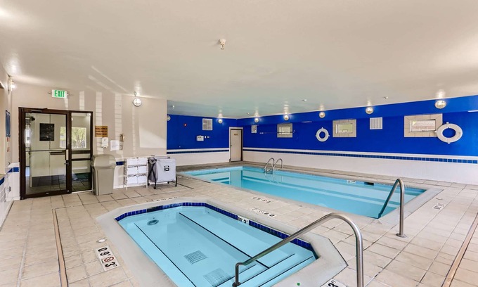Loveland Hotel | Baymont by Wyndham Loveland/Fort Collins Area