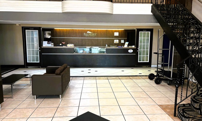 Lakeview Jefferson County Hotel | Baymont by Wyndham Port Arthur/Groves Area