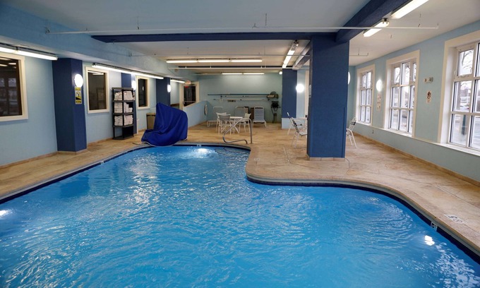 Rockford Hotel | Baymont by Wyndham Rockford