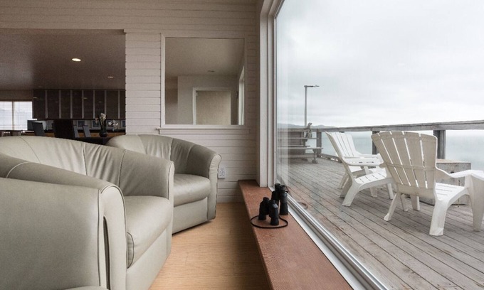 Sharp Park Apartment | Beach Front 5B/3BT 3200SQ HUGE Luxury only 7 miles from San Francisco