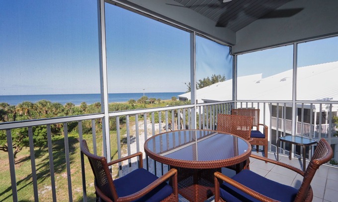 Captiva Condo | Beach Front, Two Bedroom Condo with Loft! South Seas Beach Villa 2237