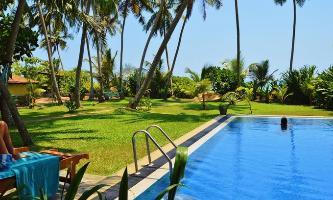 Boossa Villa | Beach Villa - perfect pool - great garden - superb staff. PURE PARADISE!