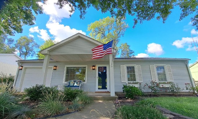 New Buffalo House | Beachcomber