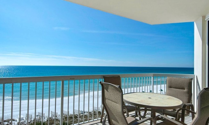 Destin Condo | Beachfront Beauty in the Heart of Destin with Discounted Beach Service!