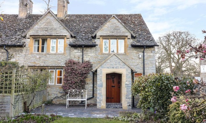 Bretforton House | Bear's Cottage