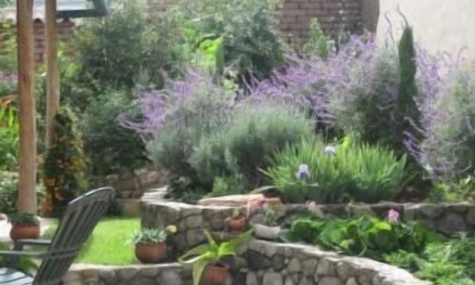 De La Merced House | Beautiful Home in Barrio El Cerrillo