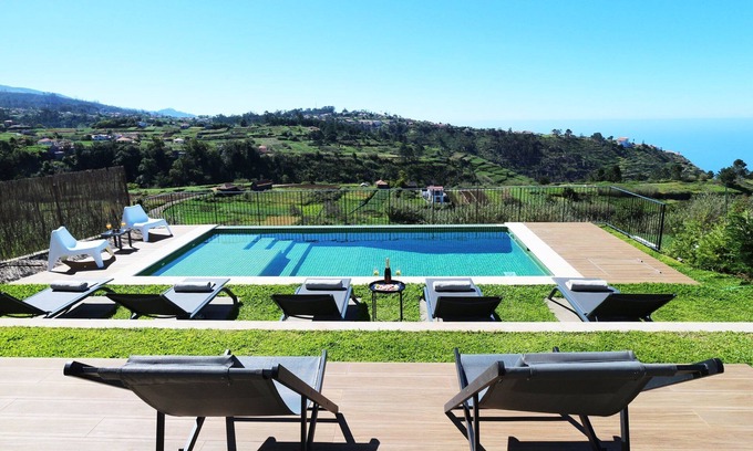 Prazeres Villa | Beautiful Calheta Villa | Villa Bella Vita | 3 Bedrooms | Stunning Sea Views |.