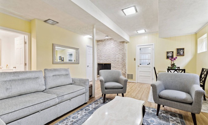 Silver Spring Apartment | Beautiful 1 bedroom Basement marvelous Downtown Silver Spring