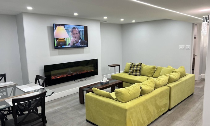 Jasper Place House | Beautiful 3 Bedrooms with 2 Baths