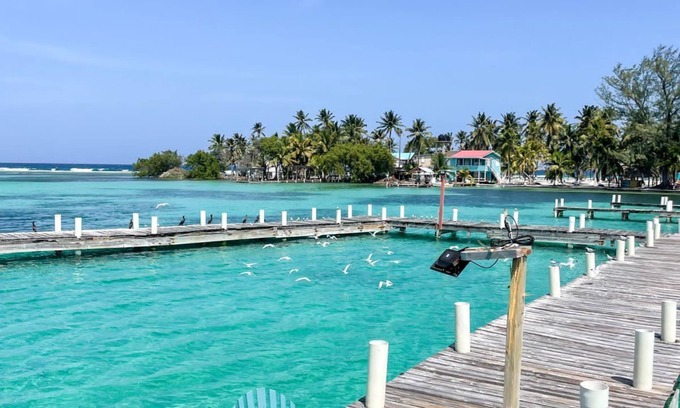 San Pedro Boat Rental | Beautiful Catamaran in San Pedro on the Caribbean