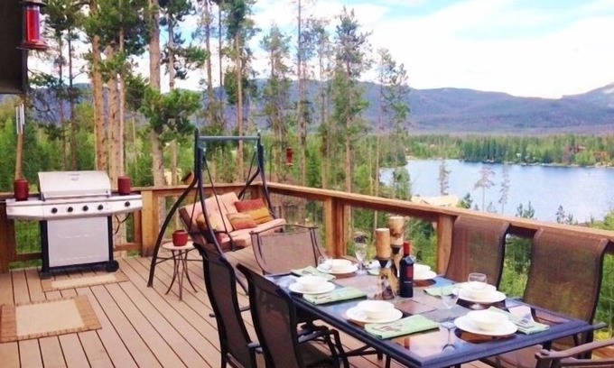 Grand Lake Cabin | Beautiful Cozy Cabin with 180 Degree Breathtaking Lake and Mountain Views!