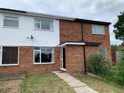 Taunton House | Beautiful home near to Musgrove Park Hospital