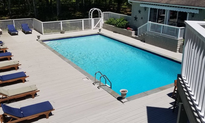 North Sea House | Beautiful, Private & Spacious, Cozy Hamptons Retreat, Sleeps 15, Peloton Bike+