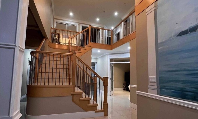 Fleetwood House | Beautiful & spacious house in Fleetwood Tynehead