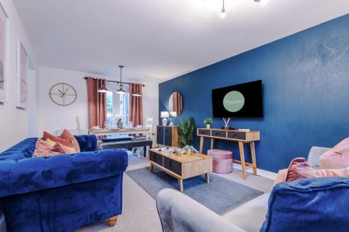 Burslem House | Beautiful Stoke Home Sleeps 10 by PureStay Short Lets