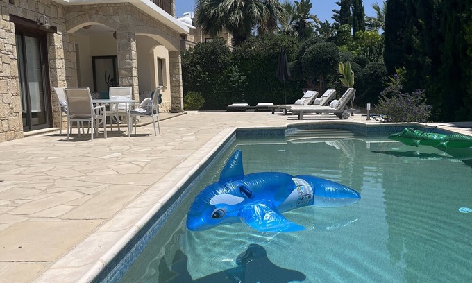 Pegeia Villa | Beautiful Stone Villa with large pool, close to beaches plus free use of car :)
