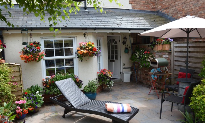 Chester Cottage | Beautifully renovated cottage/Barn Conversion