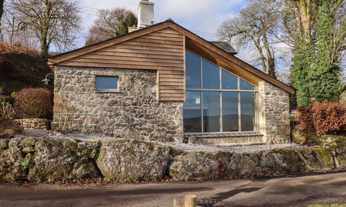 Newton Abbot Cottage | Beckaford View