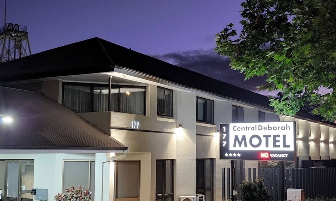Bendigo Hotel | Bendigo Central Deborah