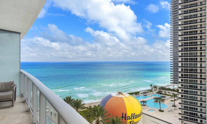 Hollywood South Central Beach Resort | Best Beachfront Luxury 2 Bed/2 Bath Ocean View at 5 Star Resort and Amenities.