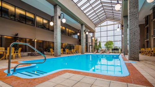 Drummondville Hotel | Best Western Hotel Universel Drummondville