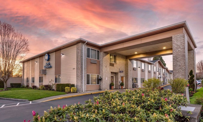 Newberg Hotel | Best Western Newberg Inn