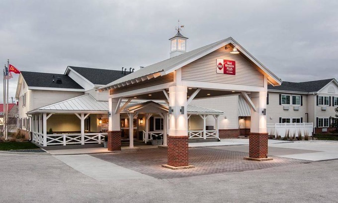 Ames Hotel | Best Western Plus University Park Inn & Suites