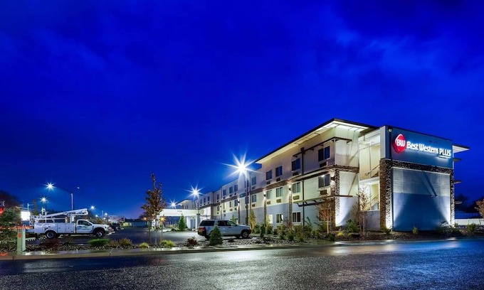 Clarkston Hotel | Best Western Plus The Inn at Hells Canyon