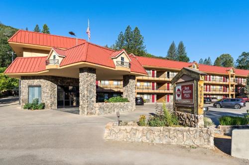 Mariposa Hotel | Best Western Plus Yosemite Way Station