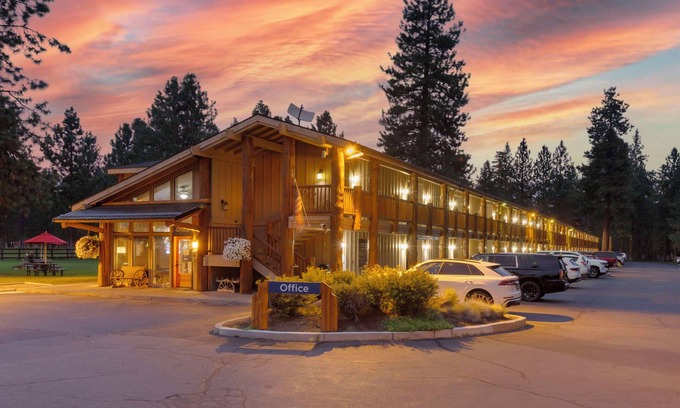 Sisters Hotel | Best Western Ponderosa Lodge