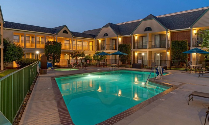 Parkrose Hotel | Best Western Pony Soldier Inn - Airport