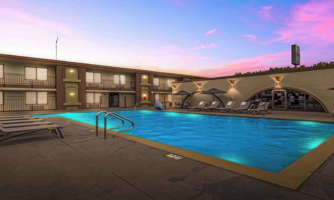 Folsom Road Hotel | Best Western Roseville Inn