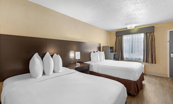 Titusville Hotel | Best Western Space Shuttle Inn