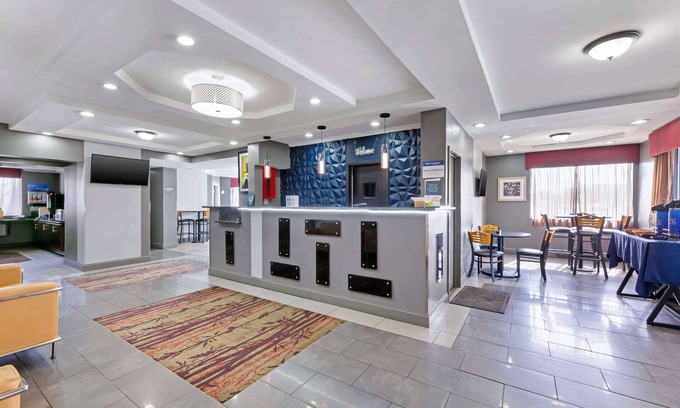 Rochester Hotel | Best Western The Inn At Rochester Airport