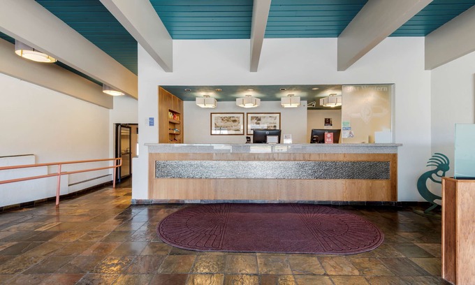 Cortez Hotel | Best Western Turquoise Inn & Suites