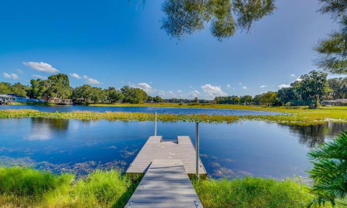 Inverness House | Bikes, Kayak and Dock Lakefront Inverness Retreat