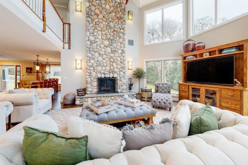 Lagoon Heights House | Bird's Paradise