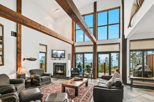 Ucluelet House | Black Rock Ridge