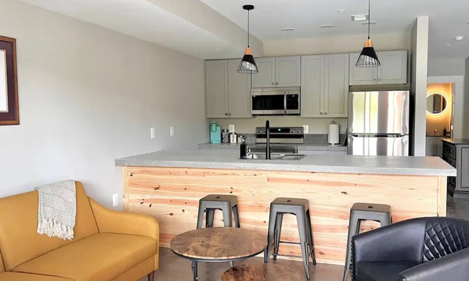 Canaan Valley Apartment | Blackwater Bed & Bikes 4