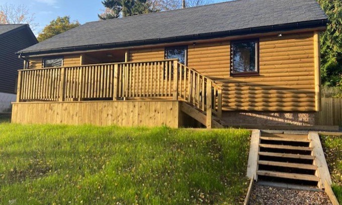 Murthly House | Blairgowrie Luxury 3 Bed Lodge with Hot Tub