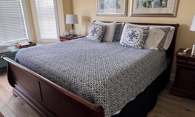 Central Myrtle Beach Condo | Book now for the Super Summer.family, fun, golf, shop, and dining!