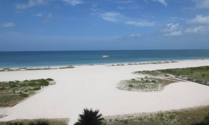 Sand Key Apartment | Book your beach getaway JULY 2025 ! Few dates left ….book now!